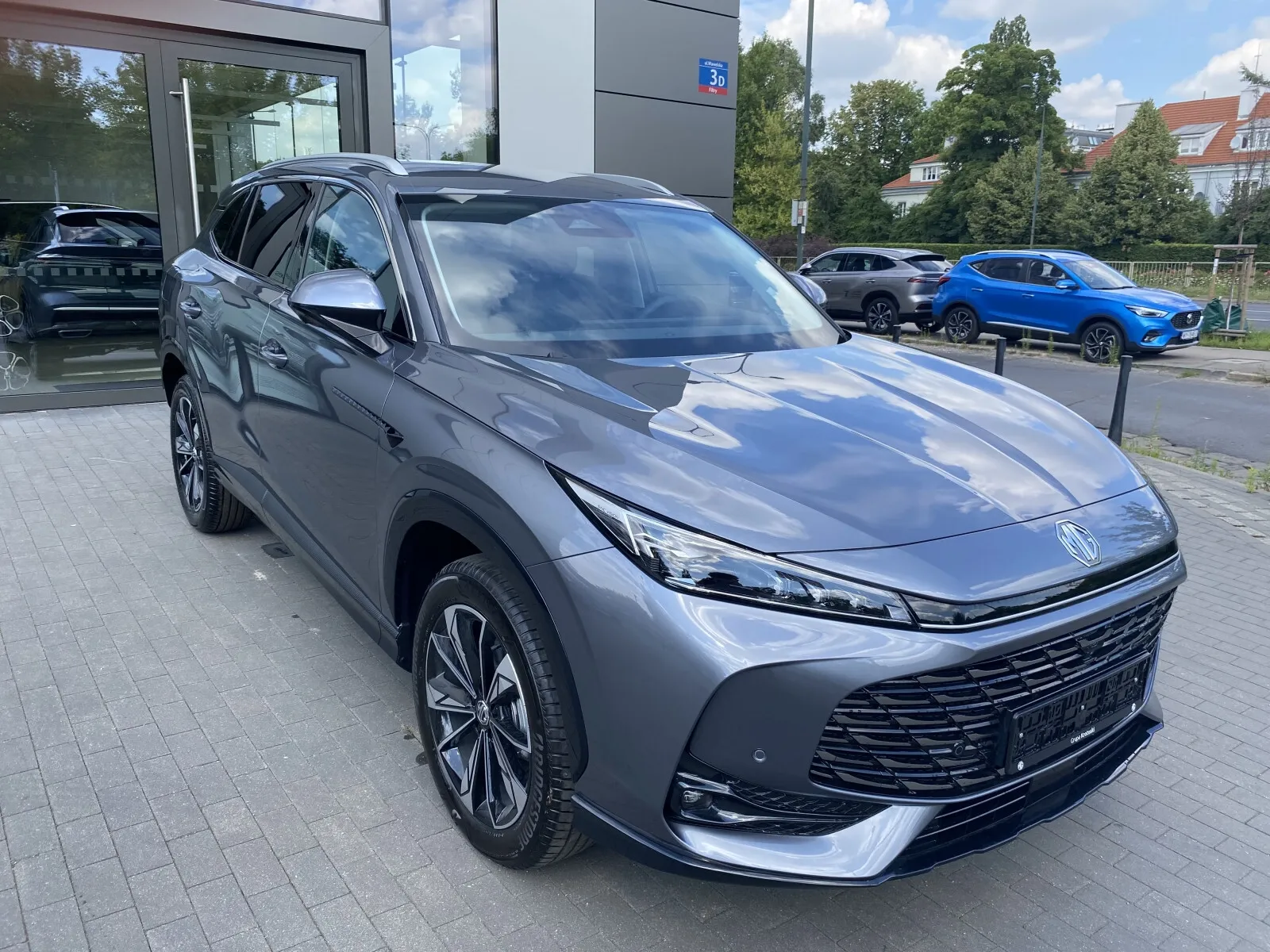 Luksusowy SUV PHEV